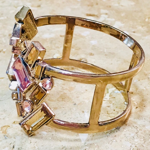 Crystal baguette cuff bracelet - Picture 4 of 4